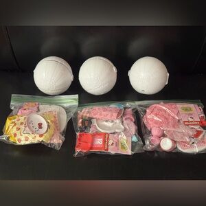 BUNDLE Hello Kitty series 1
Miniverse Make it Mini Sanrio bento waffle milk NEW